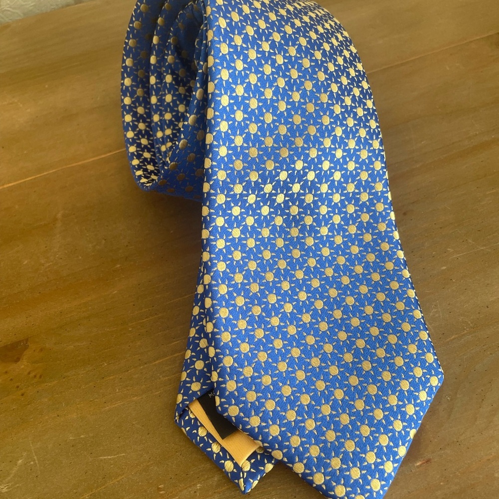 BNWT Van Heusen silk tie